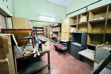 Persiaran Greenhill, Kampung Jawa