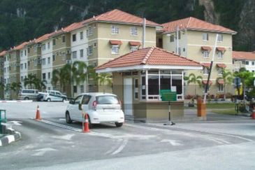 Permai Lake View Apartments