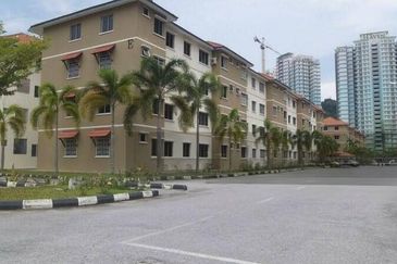 Permai Lake View Apartments