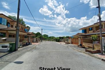 TAMAN PENGKALAN INDAH