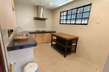 TAMAN PENGKALAN INDAH