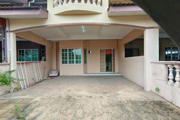 Panorama Lapangan Perdana