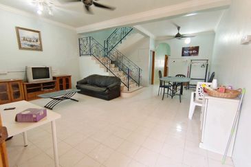 Panorama Lapangan Perdana