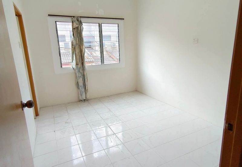 Panorama Lapangan Perdana