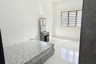 Taman Pengkalan Tiara