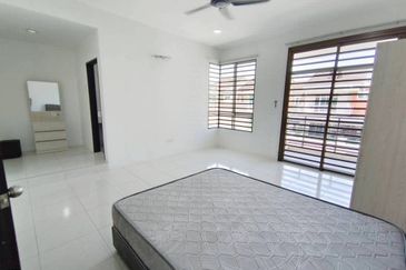 Taman Pengkalan Tiara