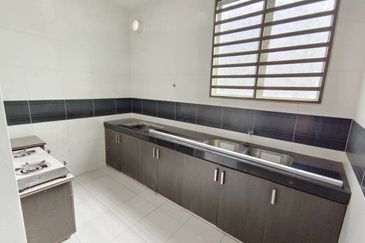 Taman Pengkalan Tiara