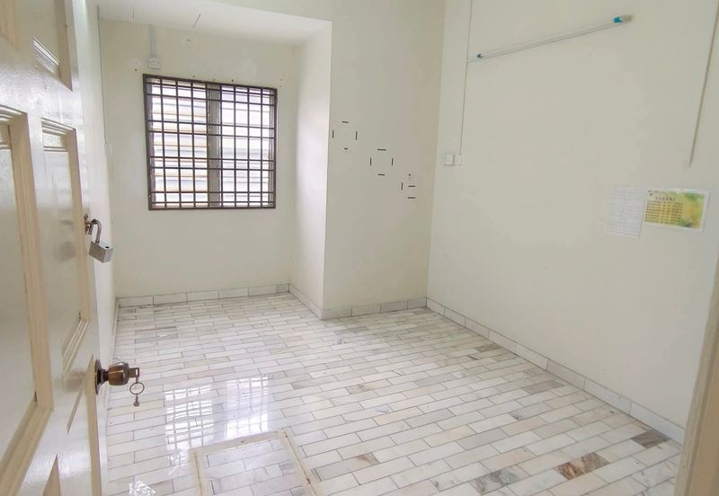 Taman Pengkalan Barat