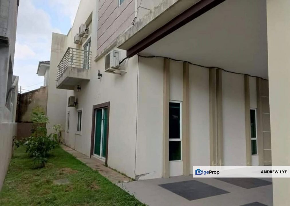 Tasek Square Double Storey Semi Detached House For Rent , Perak, Ipoh
