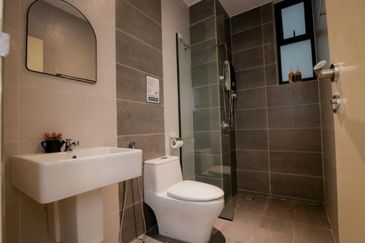 THE COVE HILLSIDE RESIDENCE