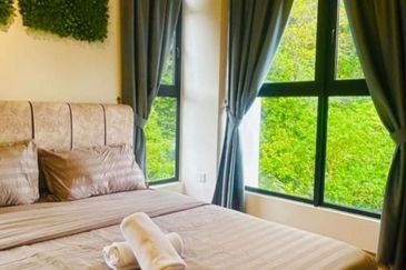 THE COVE HILLSIDE RESIDENCE