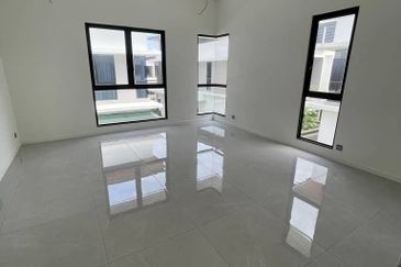 The Grand Thompson Residence