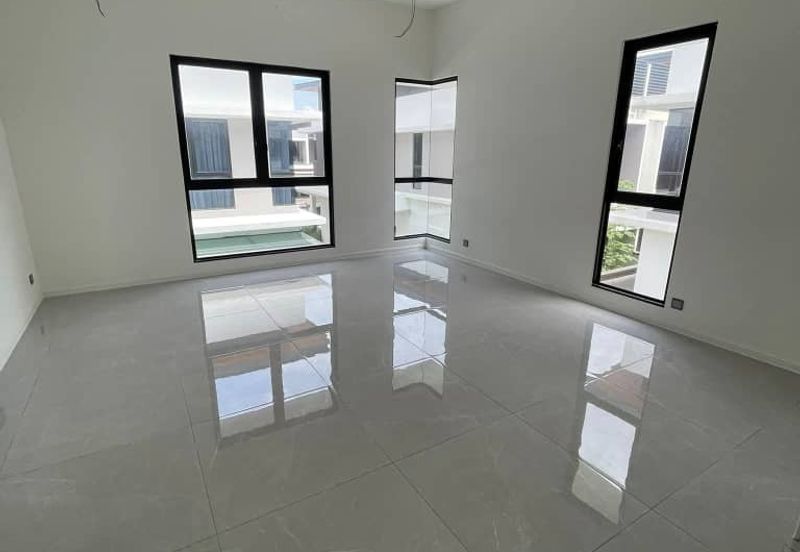 The Grand Thompson Residence