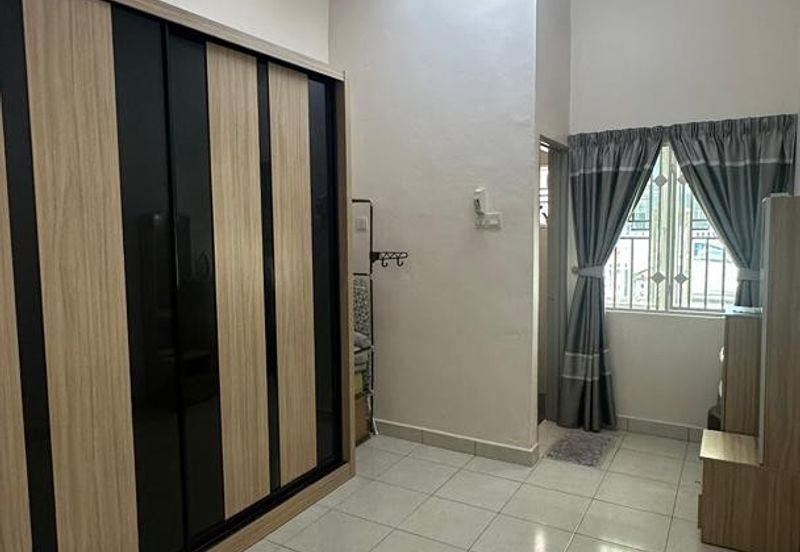 DESA LAHAT SRI -WANG