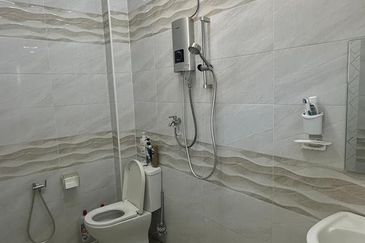 DESA LAHAT SRI -WANG