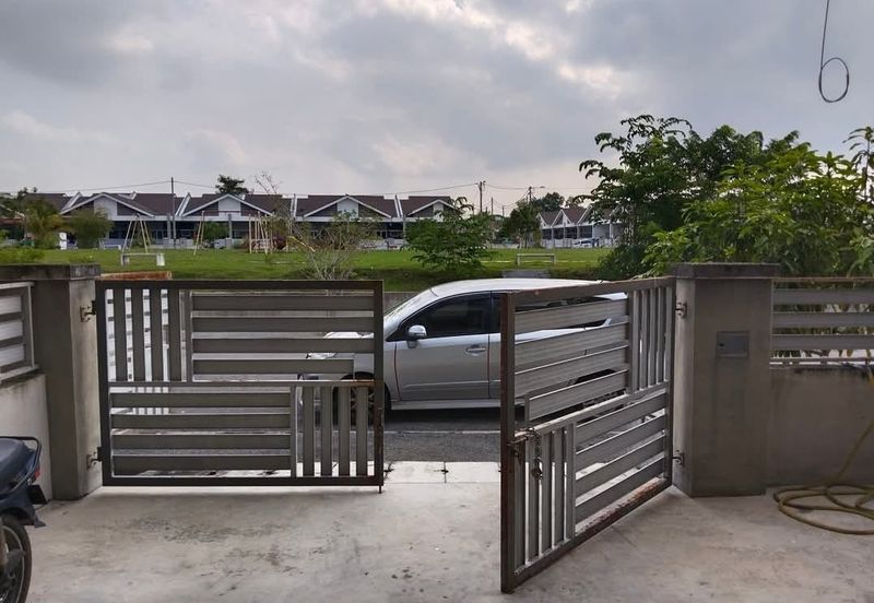 TAMAN TRONOH UNIVERSITI