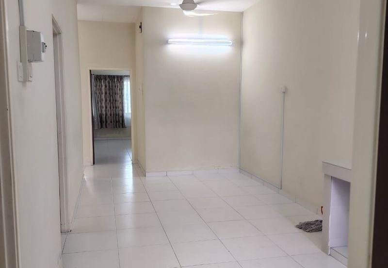 TAMAN LAPANGAN KIARA