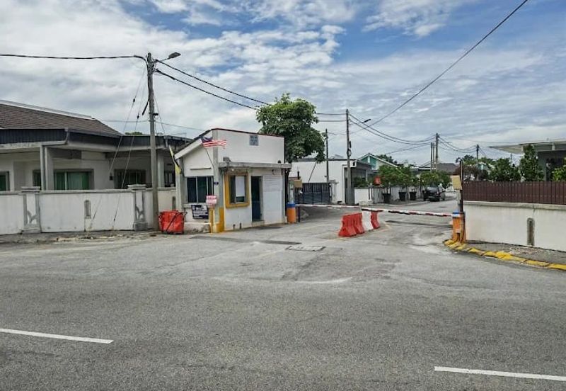 TAMAN LAPANGAN KIARA