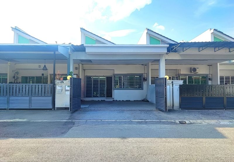 TAMAN LAPANGAN KIARA