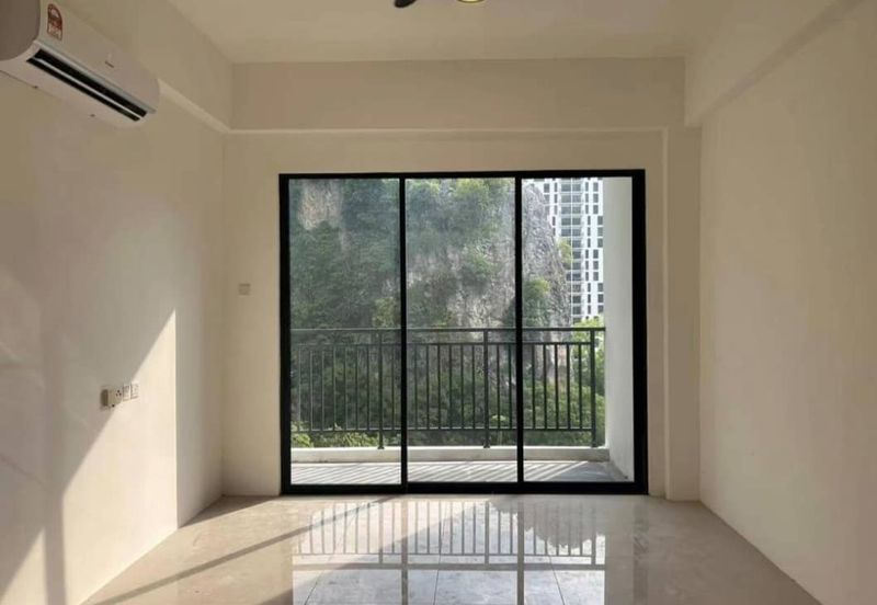 THE COVE HILLSIDE RESIDENCE