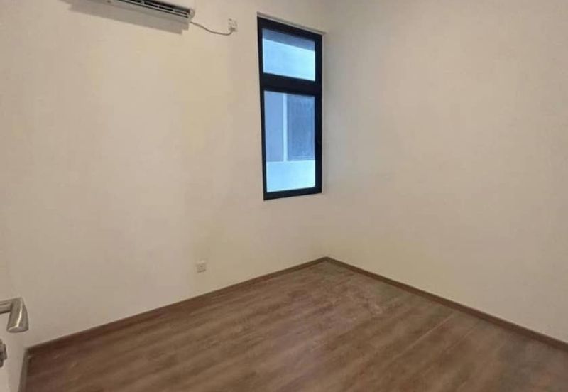 THE COVE HILLSIDE RESIDENCE