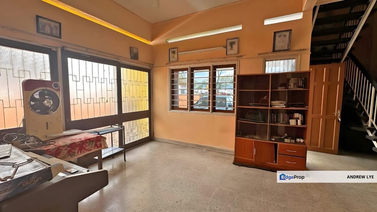 Ipoh Garden South Double Storey Bungalow For Sale Facing Field, Perak, Ipoh