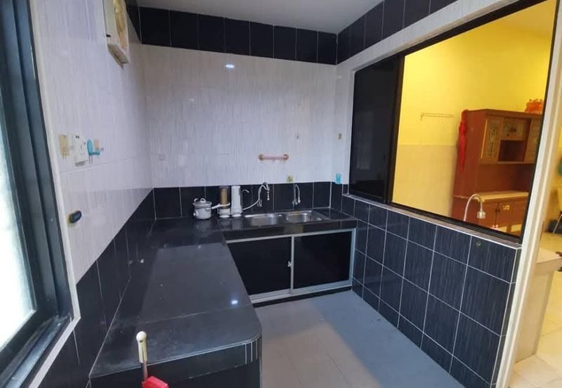 Halaman Pengkalan Indah