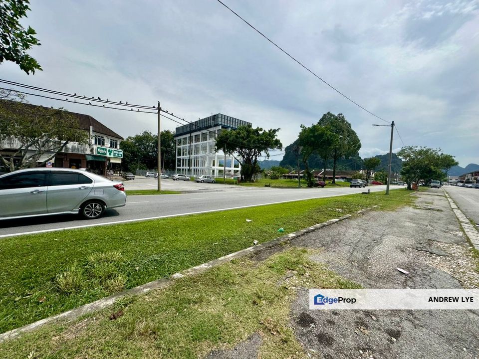 Ipoh Garden East Double Storey Shoplot for Sale , Perak, Ipoh