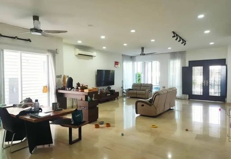 Airport Square (Taman Maju Rapat)