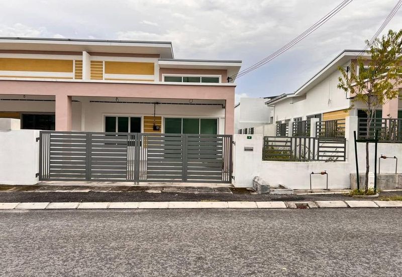 Panorama Lapangan Perdana