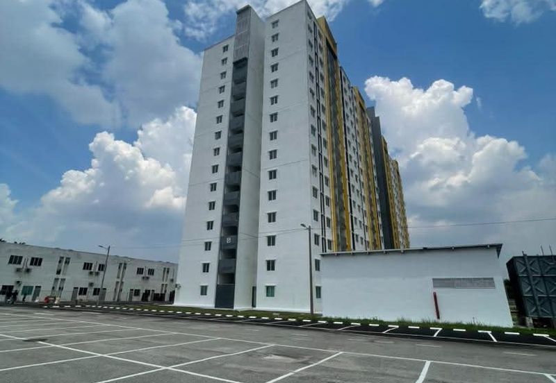 D'Aman Residences, Meru
