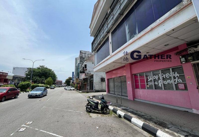 Jalan Pasir Puteh, Station 18