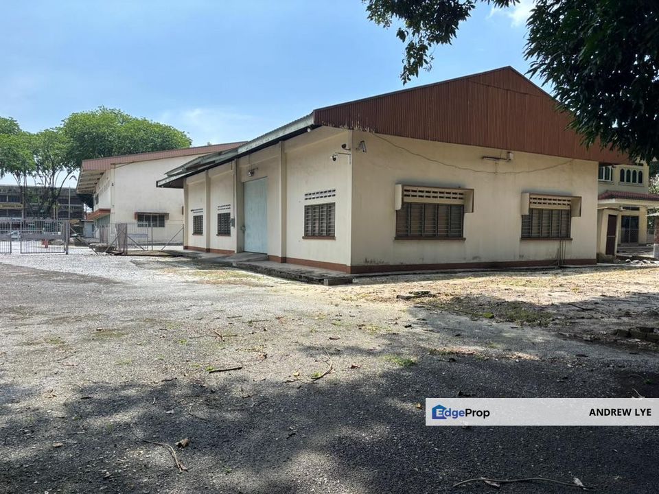 Silibin 2 Acres Land with 4 Factories & Bungalow House Freehold for Sale , Perak, Ipoh