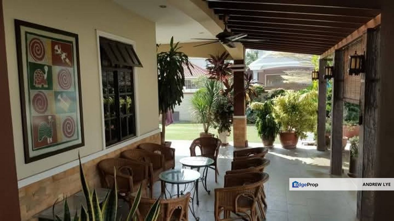 Taman Golf Double Storey Bungalow House for Sale, Perak, Ipoh