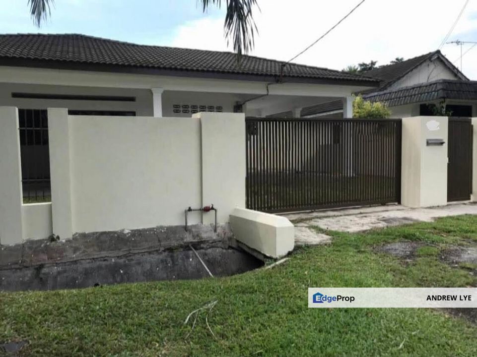 Canning Garden Single Storey Semi Detached House For Sale (Prime Location) Commercial Zoning, Perak, Ipoh