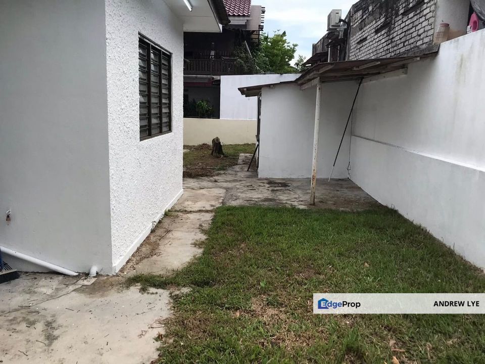 Canning Garden Single Storey Semi Detached House For Sale (Prime Location) Commercial Zoning, Perak, Ipoh