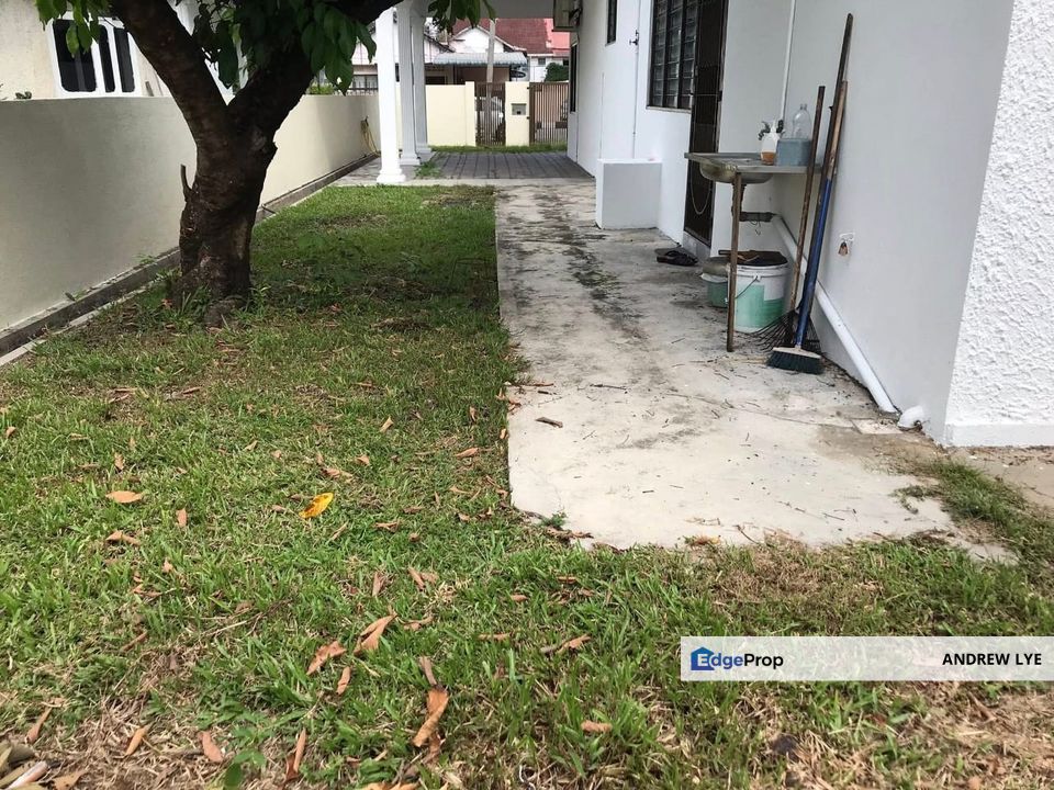 Canning Garden Single Storey Semi Detached House For Sale (Prime Location) Commercial Zoning, Perak, Ipoh