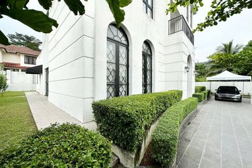 Taman Tun Dr Ismail (TTDI)