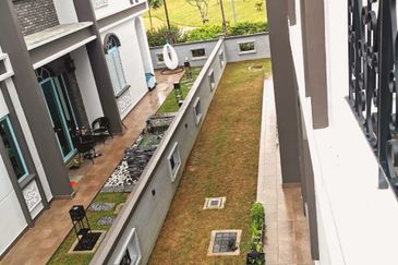 Peranakan Straits, Setia Eco Templer