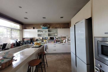 Changkat Kiara Surya