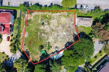 KGSAAS Golf Club, Seksyen 13