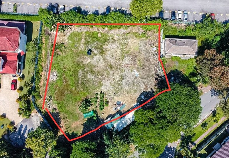 KGSAAS Golf Club, Seksyen 13