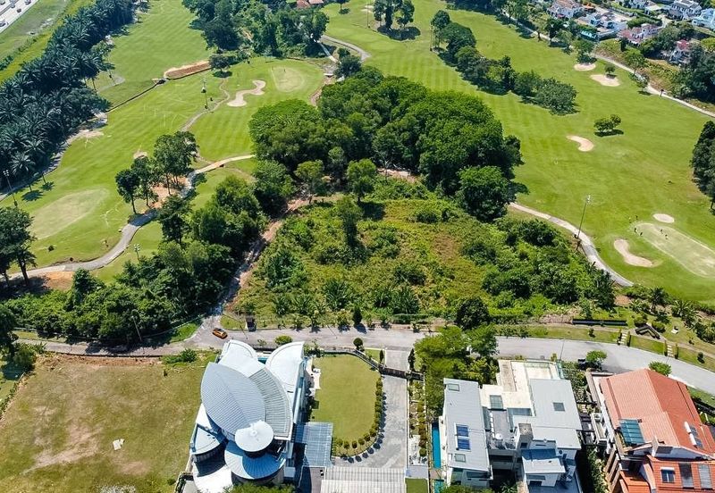 KGSAAS Golf Club, Seksyen 13