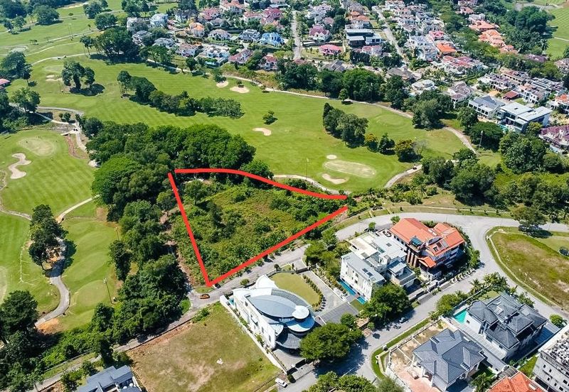 KGSAAS Golf Club, Seksyen 13