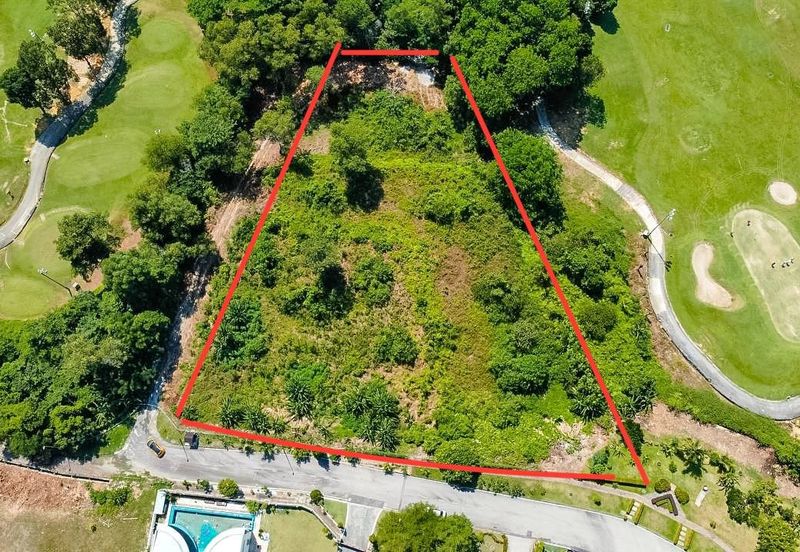 KGSAAS Golf Club, Seksyen 13