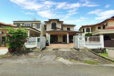 Jalan Suasana, Bandar Tun Hussein Onn