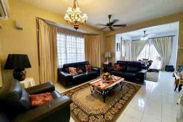 Jalan Suasana, Bandar Tun Hussein Onn