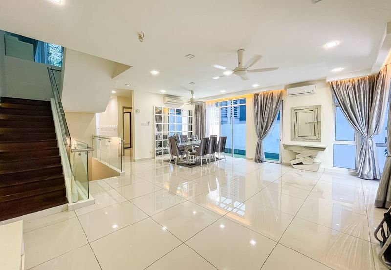 Saville @ The Park - Twin Villa