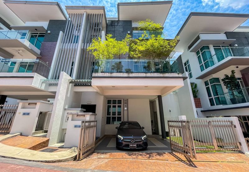 Saville @ The Park - Twin Villa