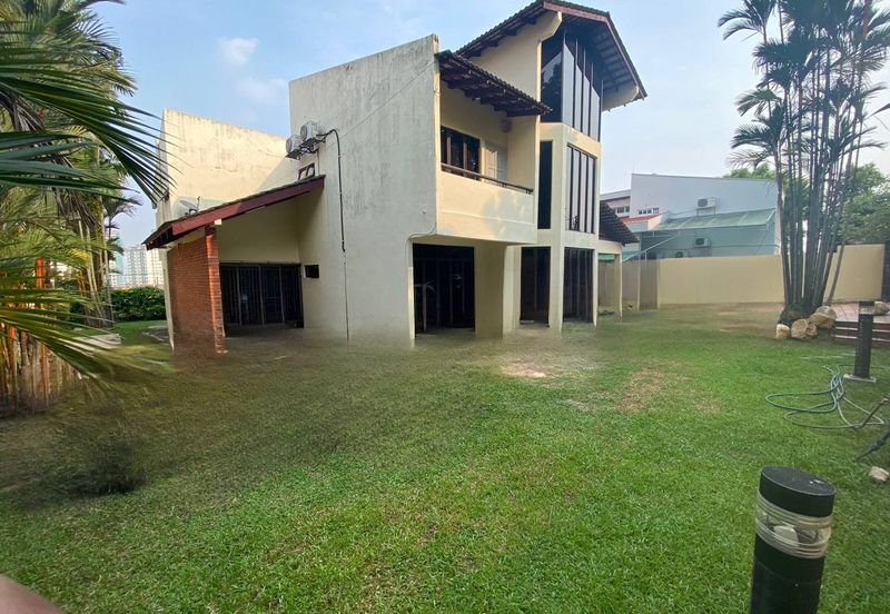 (Freehold ) Double storey bungalow Taman Desa Jalan Klang Lama KL